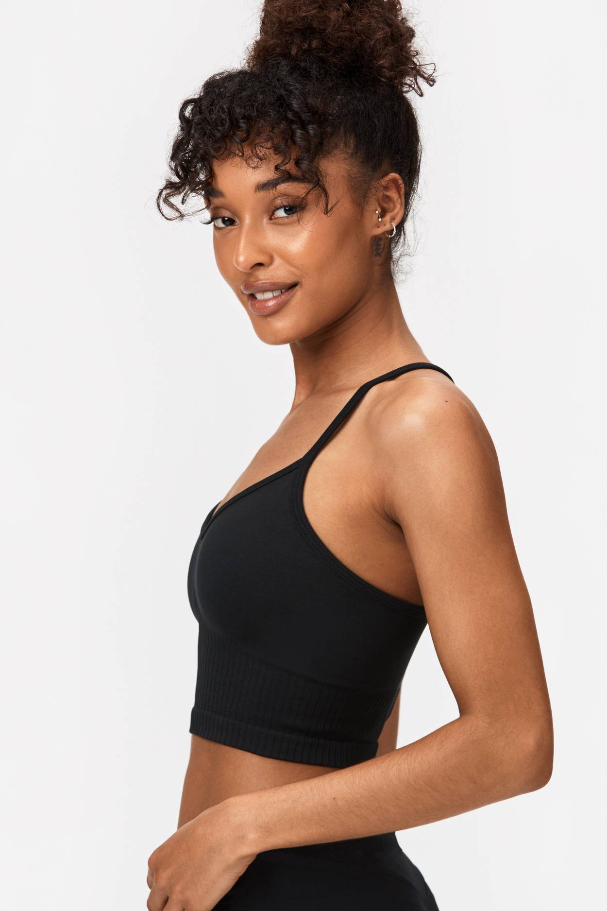 Urban Threads seamless long sleeve sports crop top in charcoal
