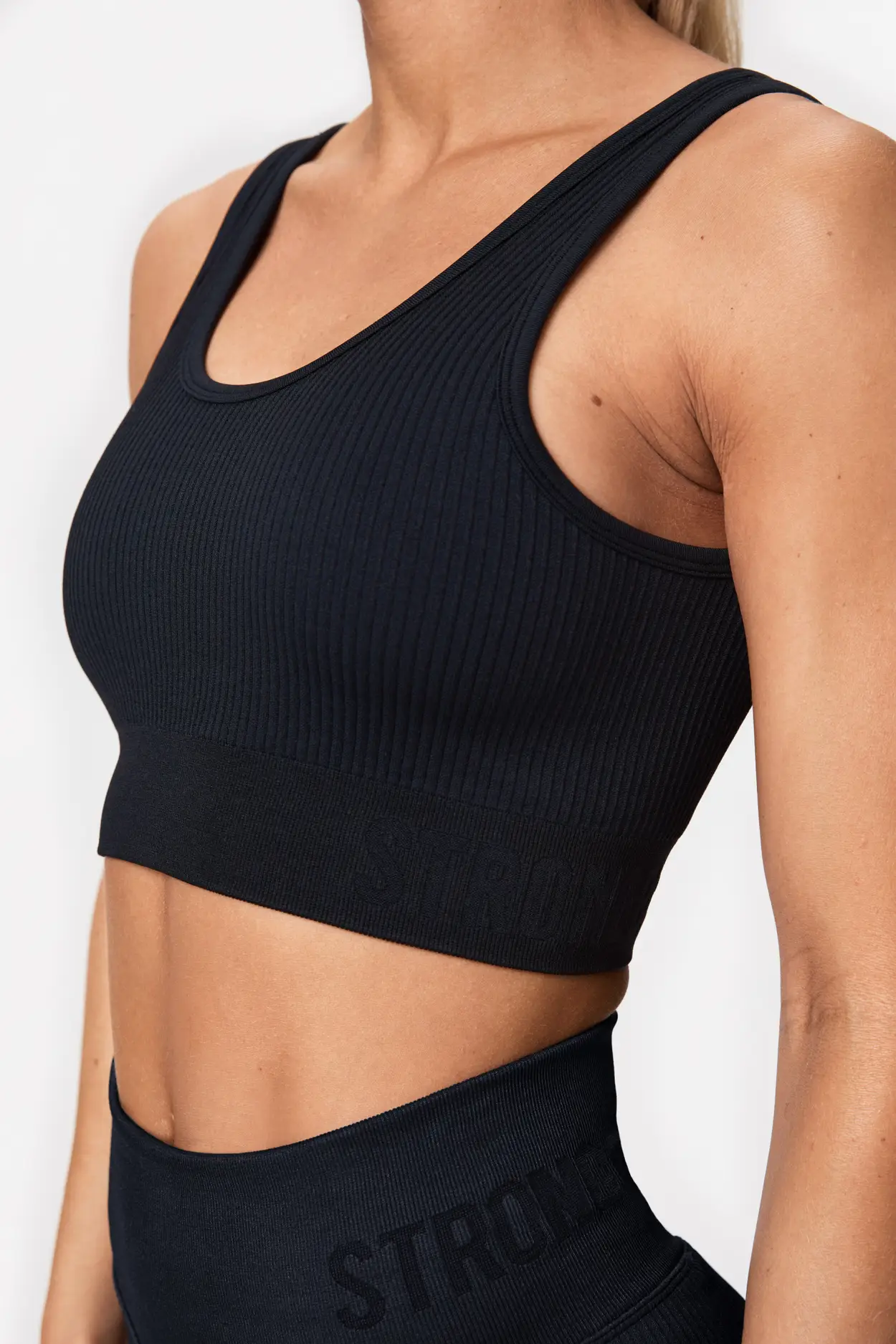 Get Up And Go Seamless Rib High-Neck Sports Bra