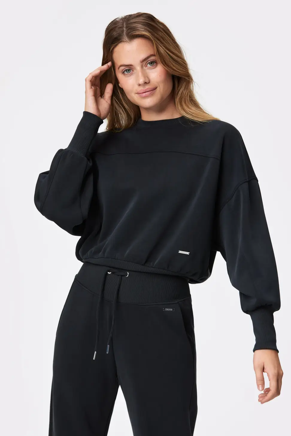 Line Relaxed Sweatshirt